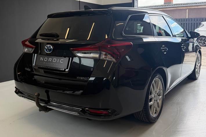 undefined Toyota Auris fra 2017