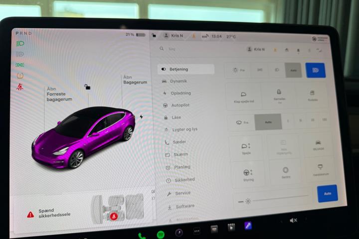 Sort Tesla Model 3 fra 2019