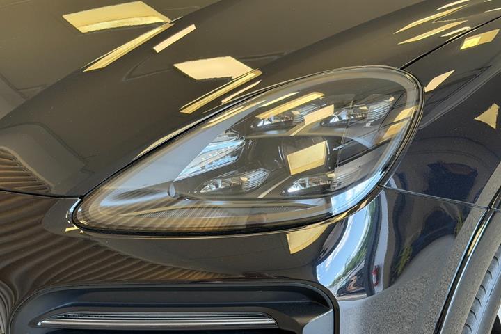 Sort Porsche Cayenne S fra 2018