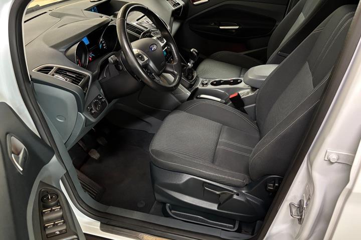 Hvid Ford C-MAX fra 2014