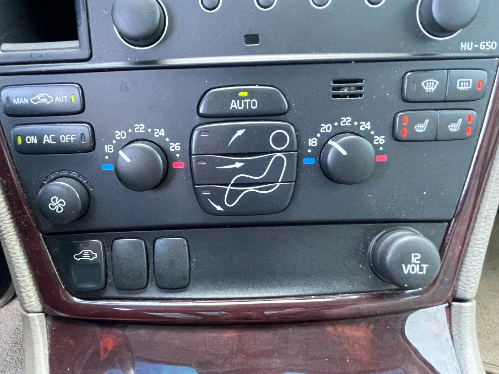 Grå Volvo S60 fra 2008
