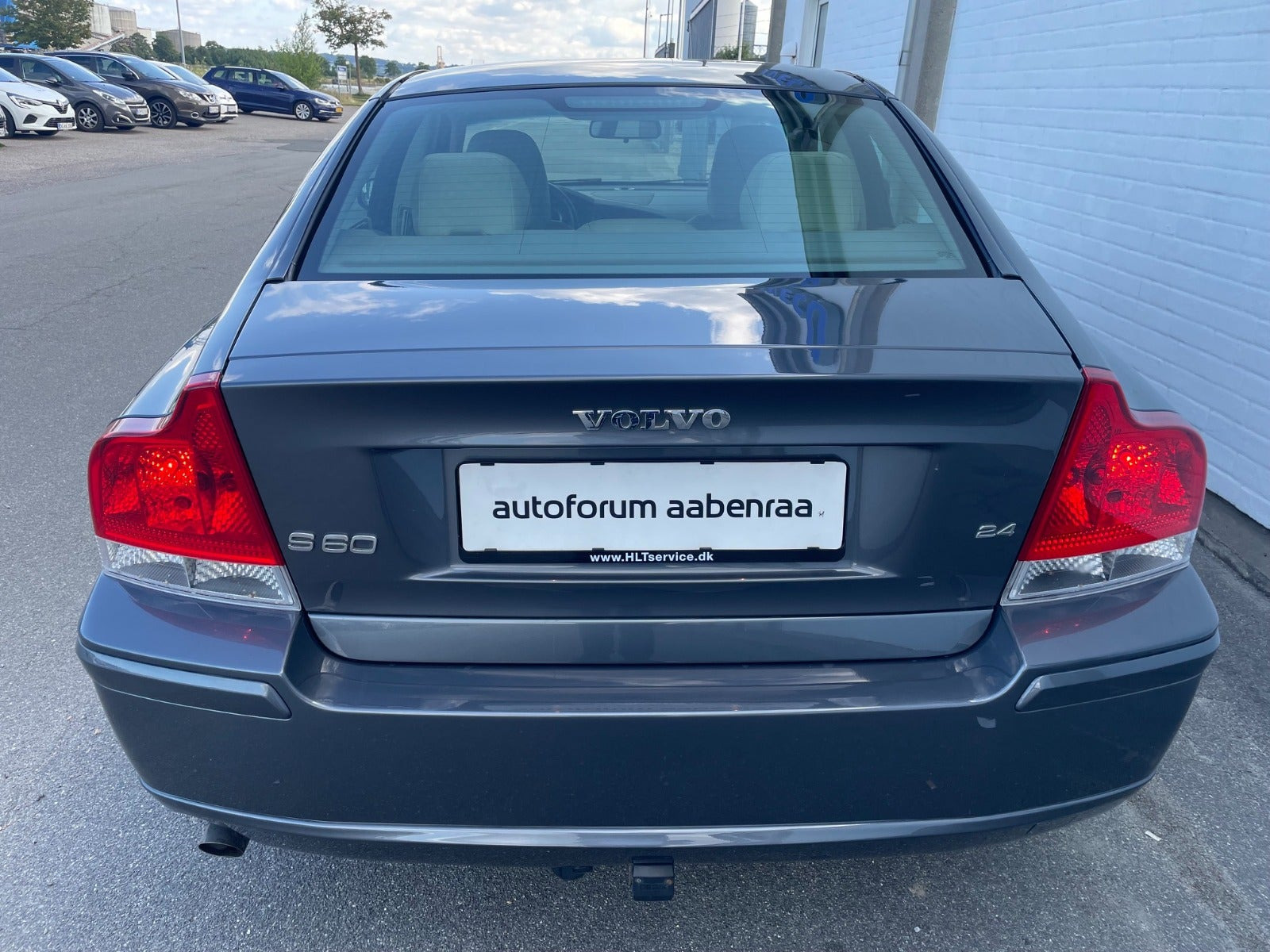 Grå Volvo S60 fra 2008