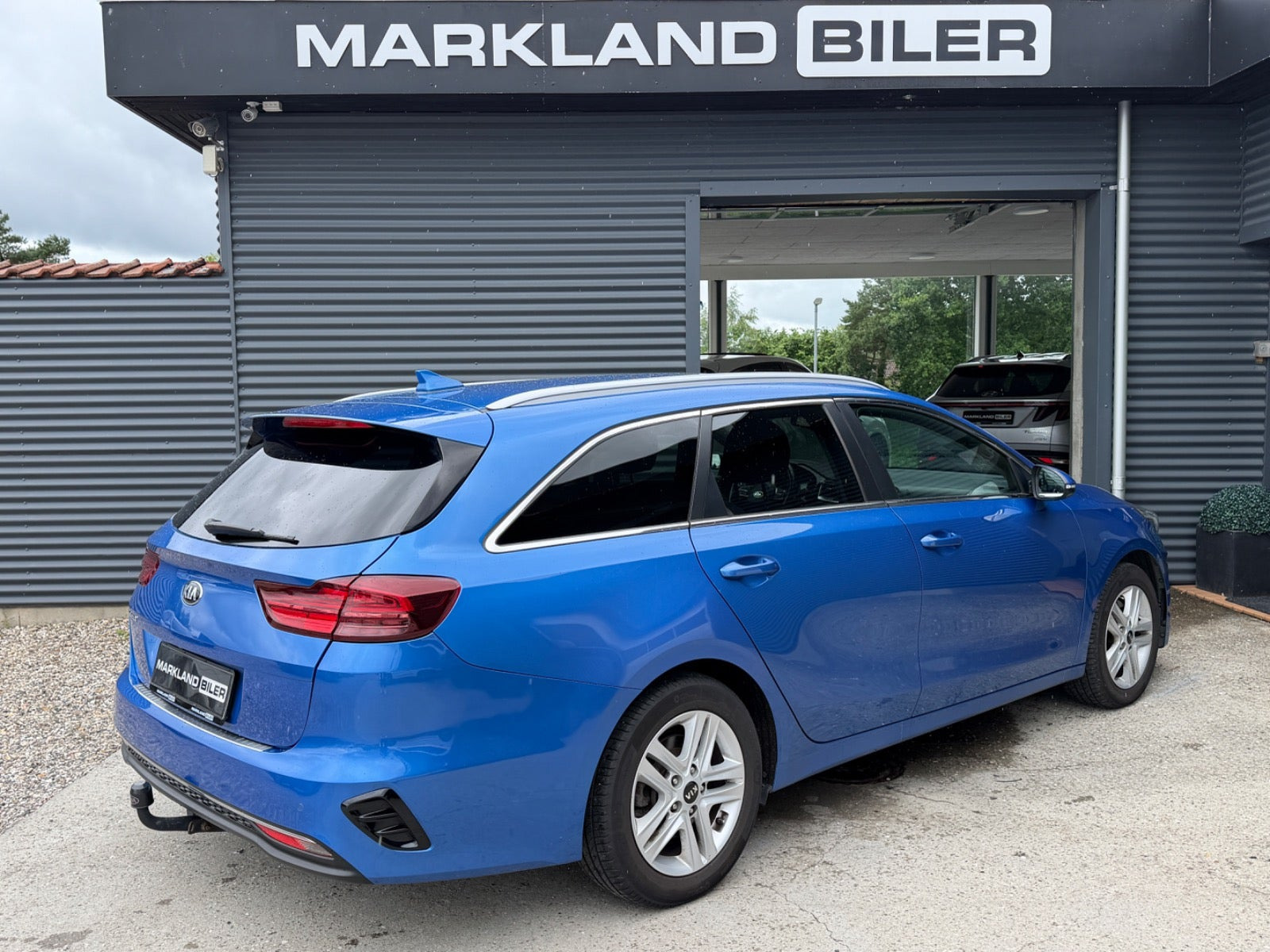 Blå Kia Ceed fra 2019