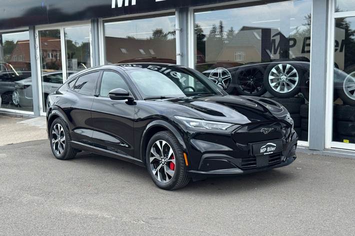 Sort Ford Mustang Mach-E fra 2025
