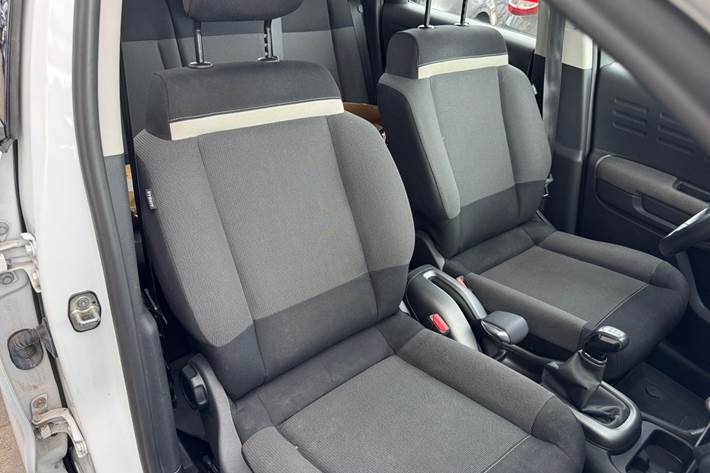Hvid Citroën C3 Aircross fra 2017