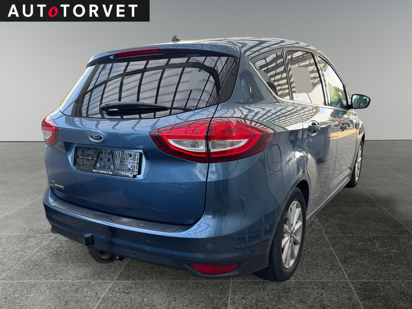 Blå Ford C-MAX fra 2019