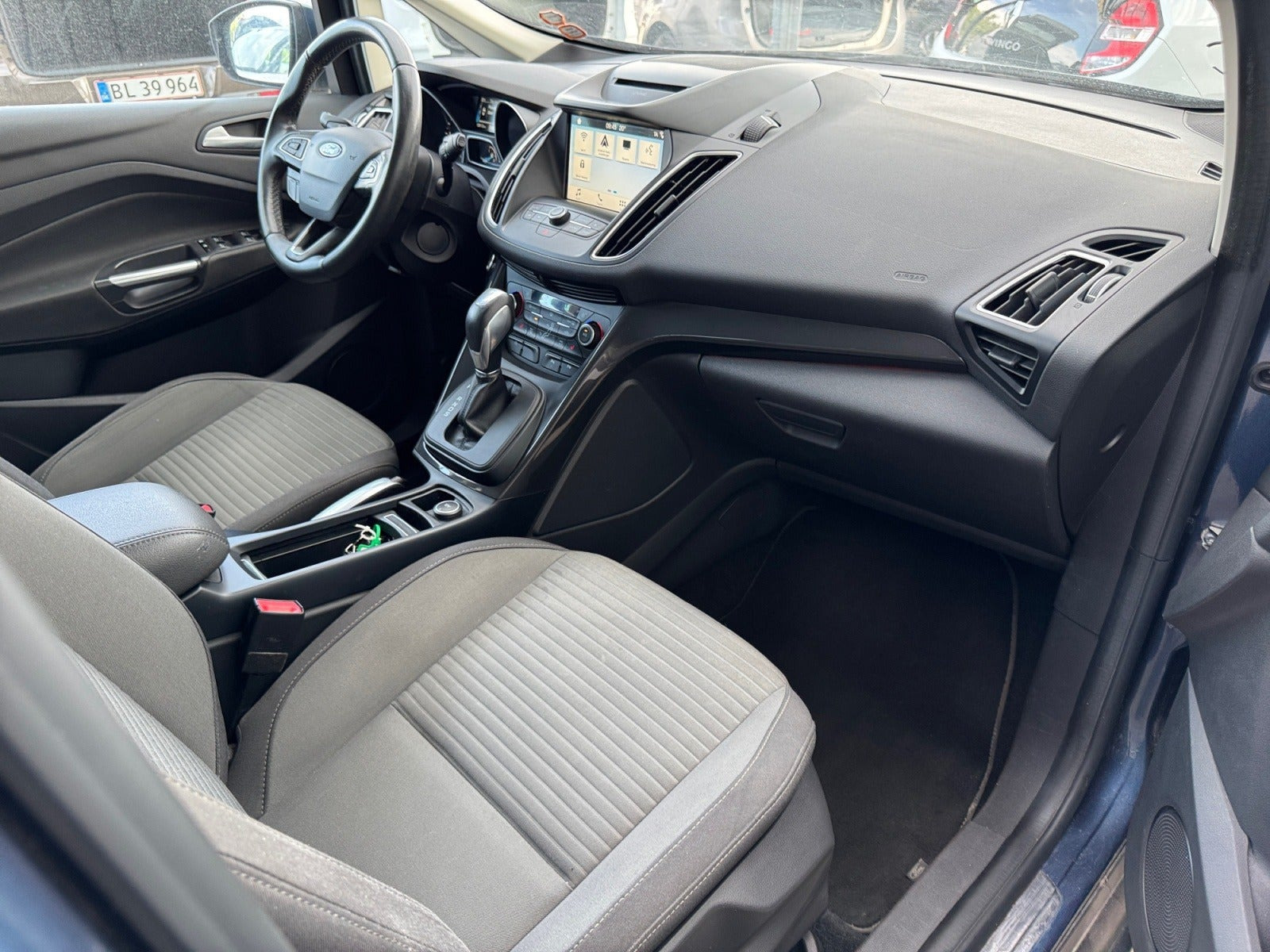 Blå Ford C-MAX fra 2019