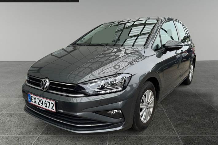 Grå VW Golf Sportsvan fra 2015
