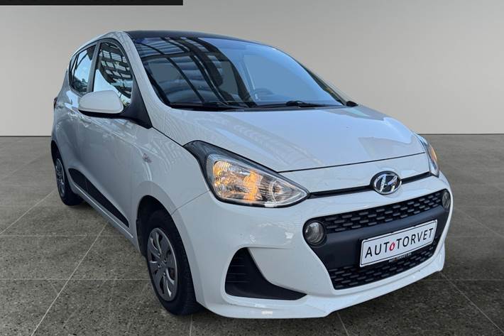 Hvid Hyundai i10 fra 2017