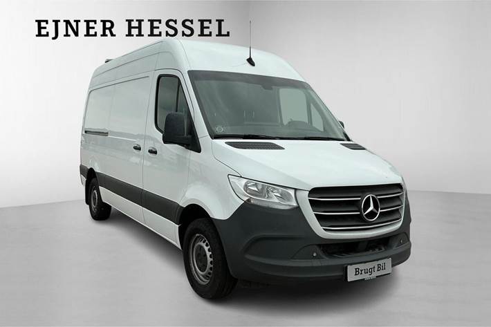 Hvid Mercedes Sprinter 317 fra 2022