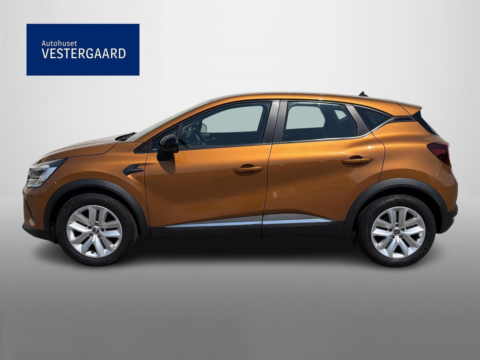 Orange Renault Captur fra 2020