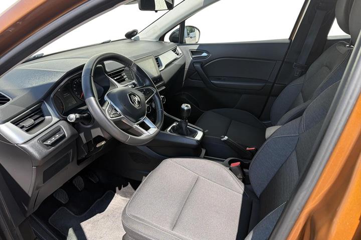 Orange Renault Captur fra 2020
