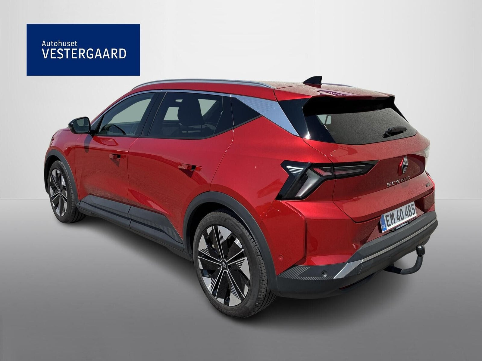 Rød Renault Scenic E-Tech fra 2025