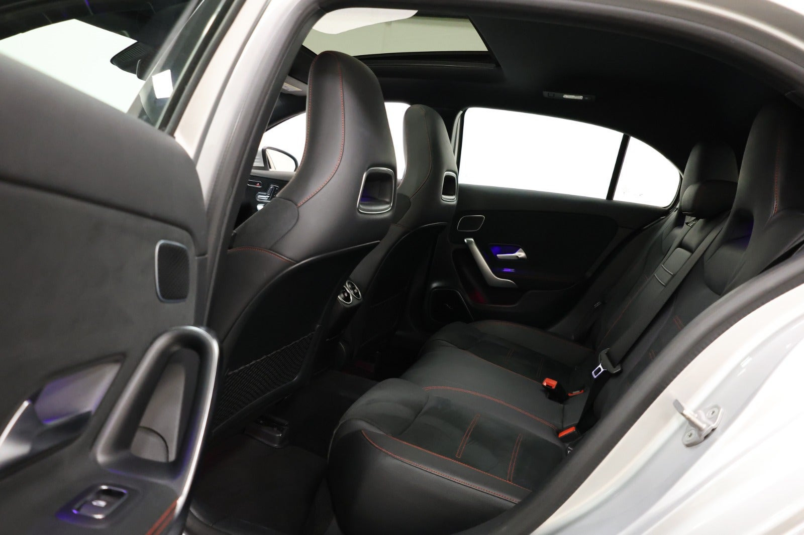 Sølv Mercedes A220 fra 2019