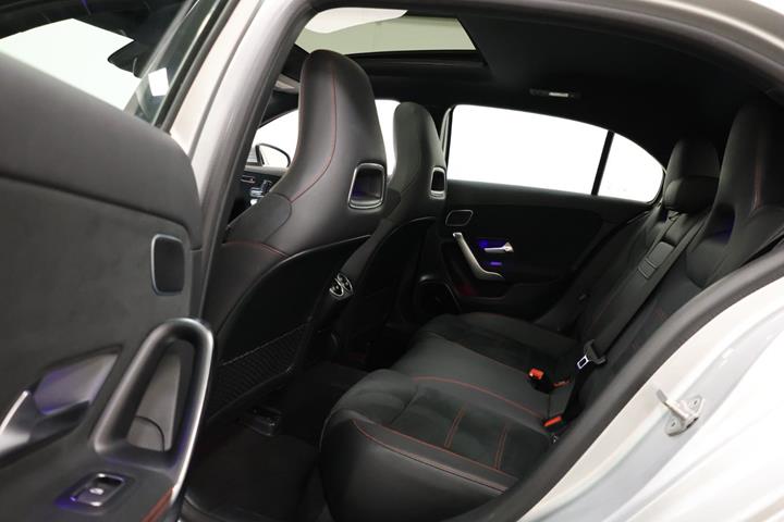 Sølv Mercedes A220 fra 2019
