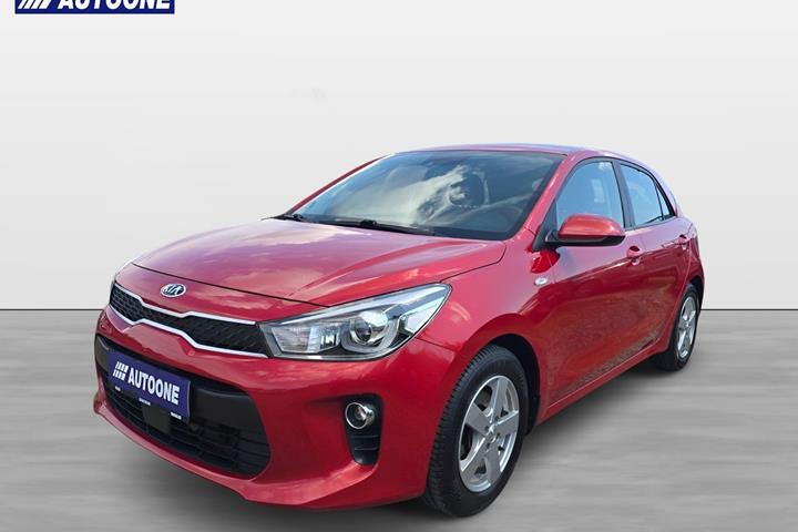 Rød Kia Rio fra 2017 set udefra