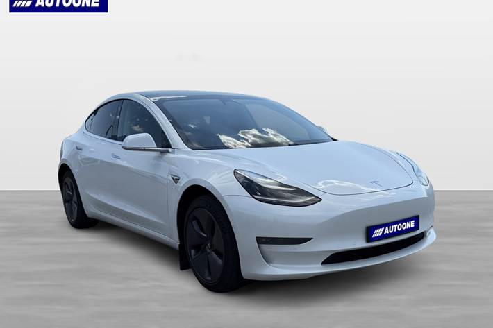 Hvid Tesla Model 3 fra 2019