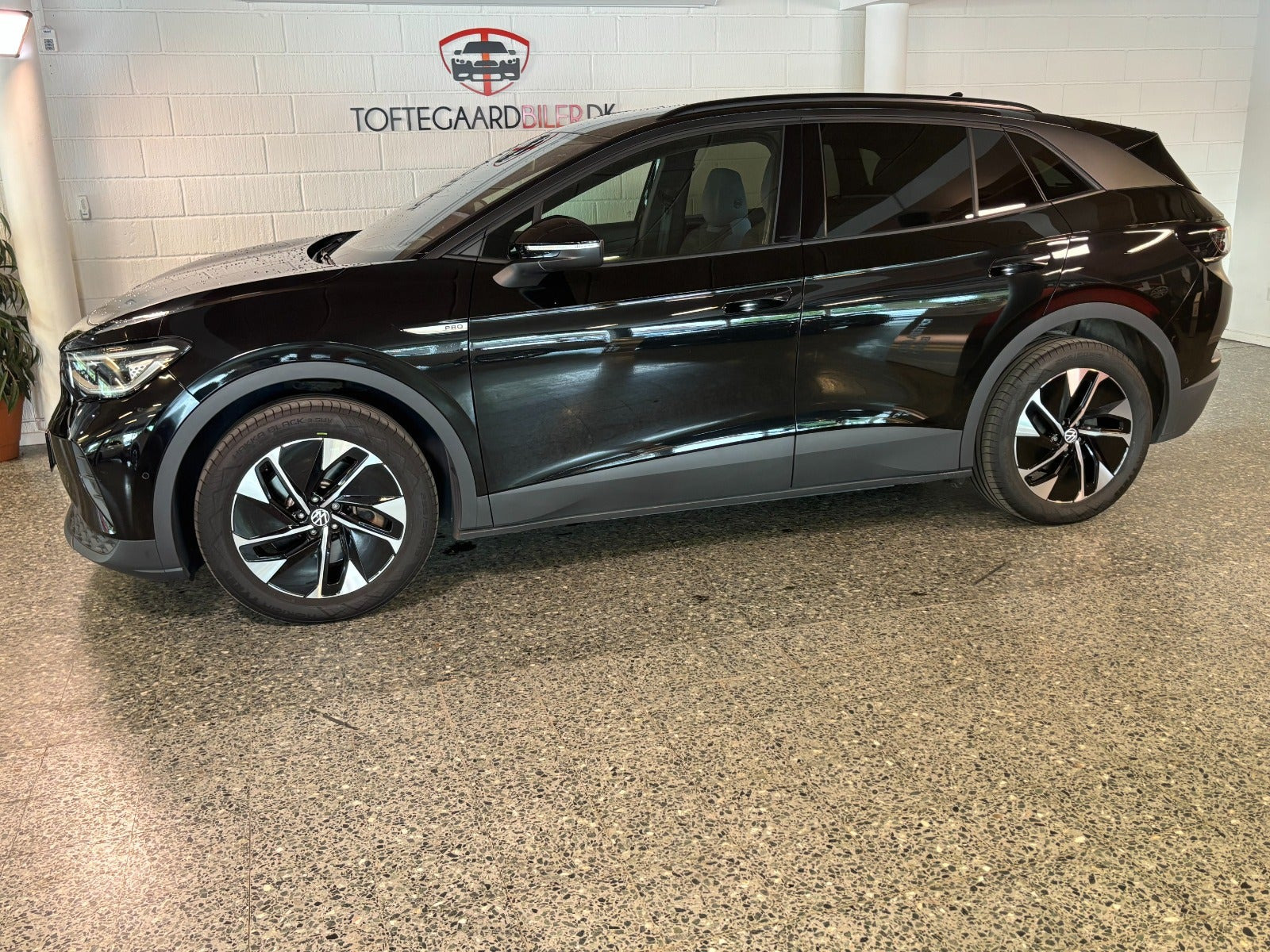 Sort VW ID.4 fra 2023