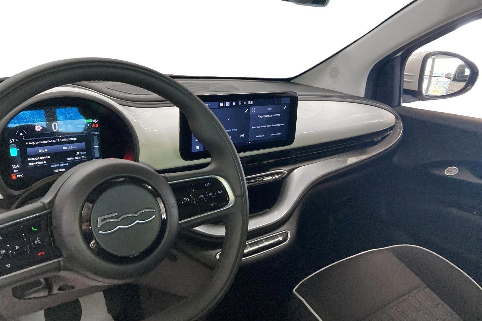 Hvid Fiat 500e fra 2023