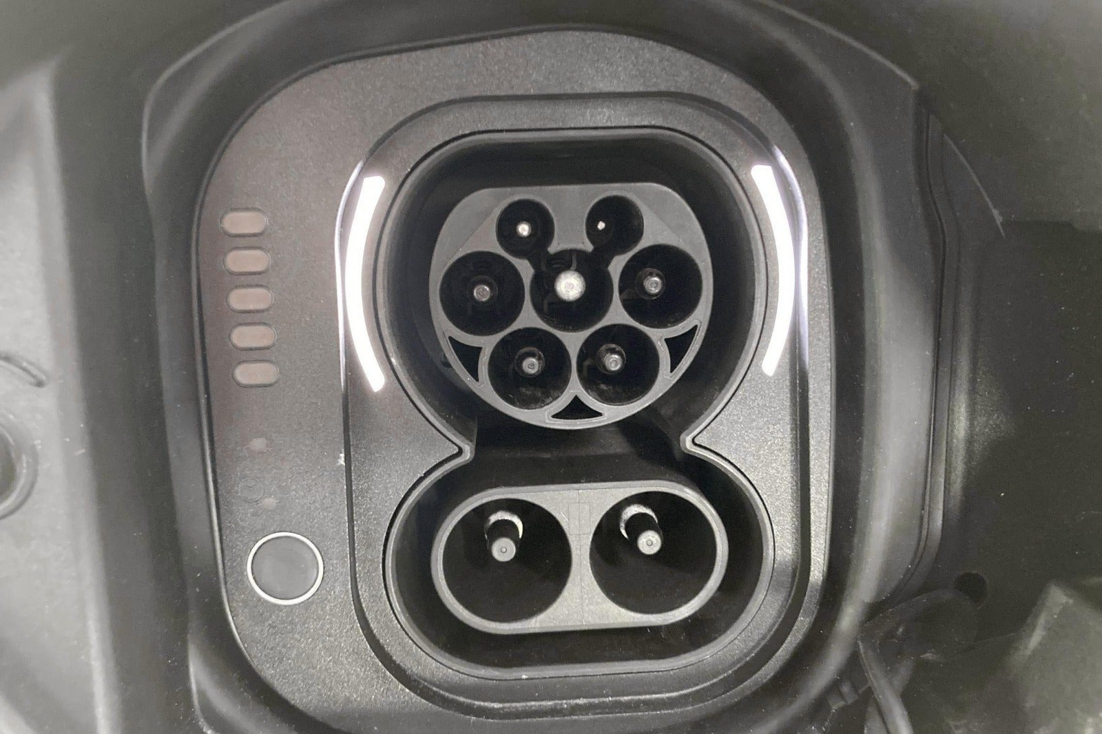 Hvid Fiat 500e fra 2023