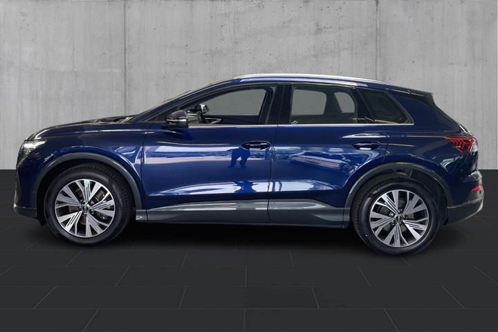 Blå Audi Q4 e-tron fra 2023