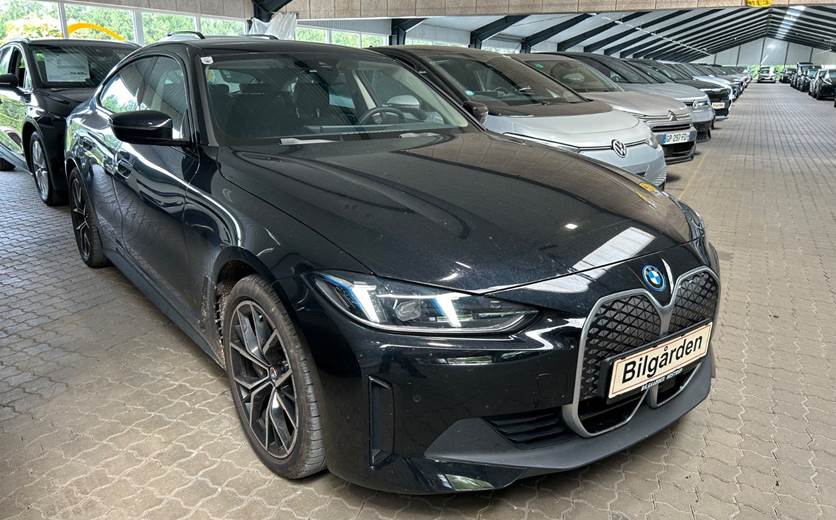 BMW i4 eDrive40