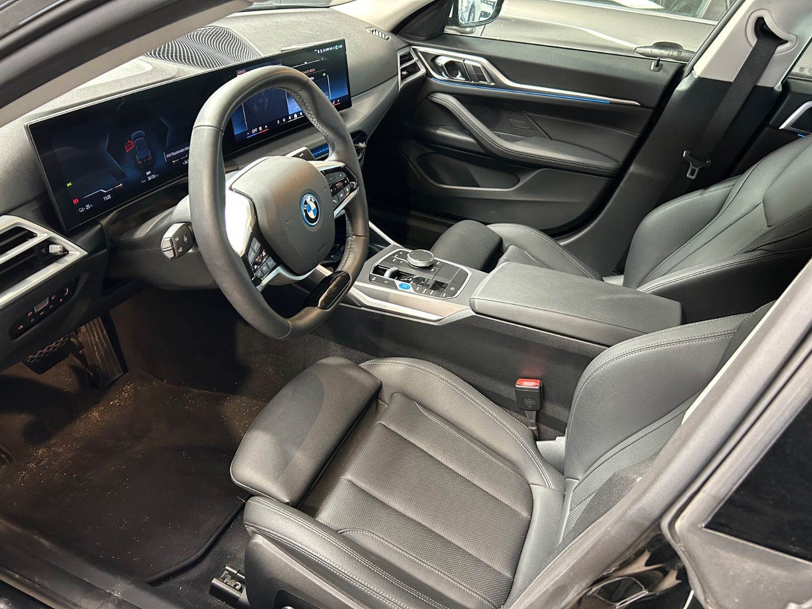 Sort BMW i4 fra 2024