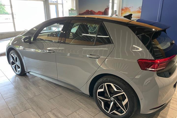 Grå VW ID.3 fra 2023