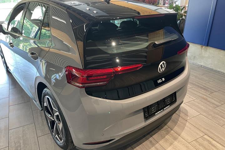Grå VW ID.3 fra 2023