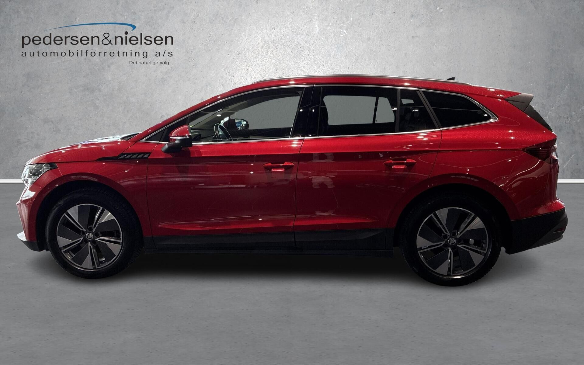 Rød Skoda Enyaq fra 2023