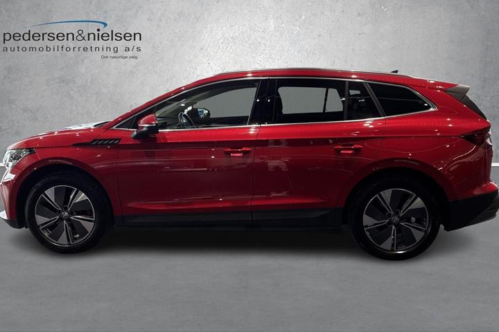 Rød Skoda Enyaq fra 2023