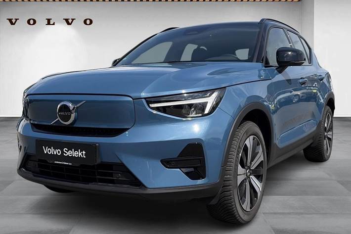 Blå Volvo XC40 fra 2022