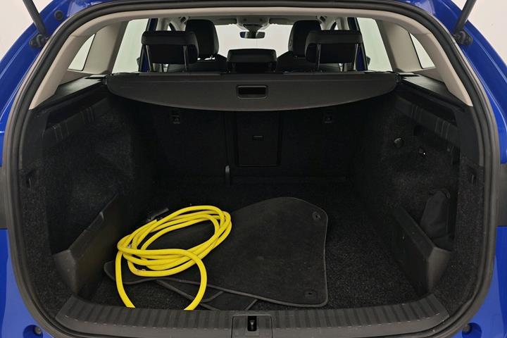 Blå Skoda Enyaq fra 2023