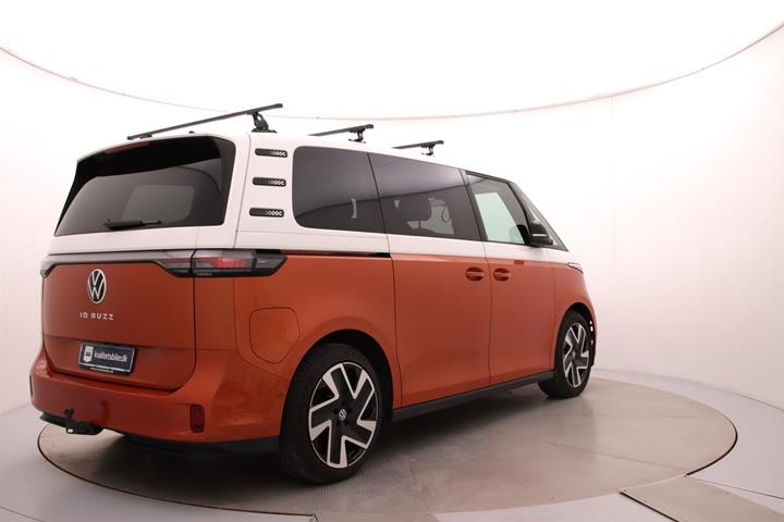Orange VW ID.Buzz fra 2023