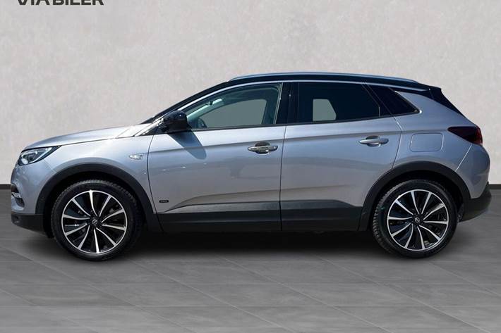 Grå Opel Grandland X fra 2020