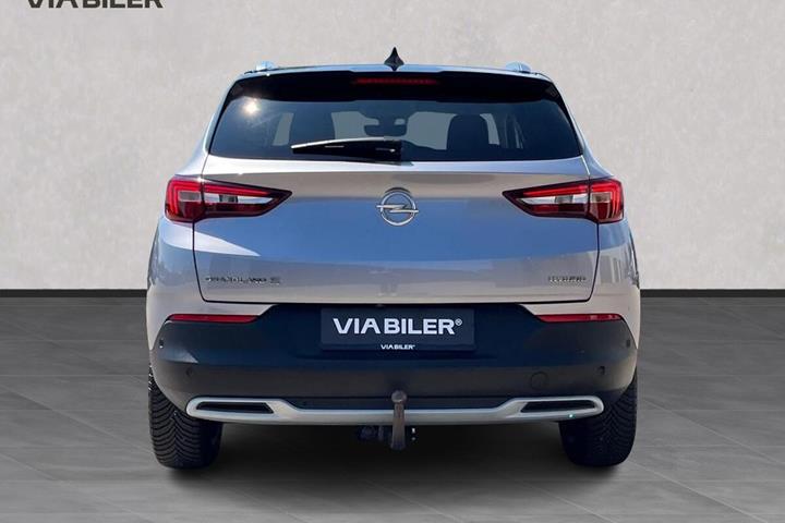 Grå Opel Grandland X fra 2020