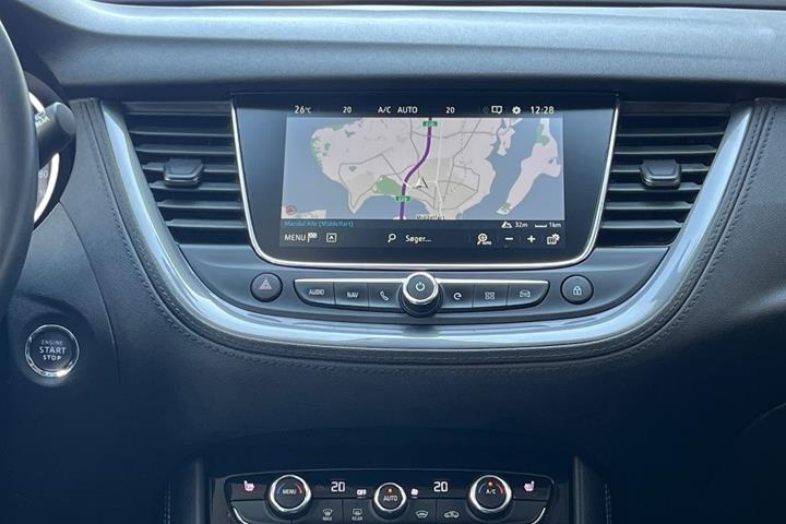 Grå Opel Grandland X fra 2020