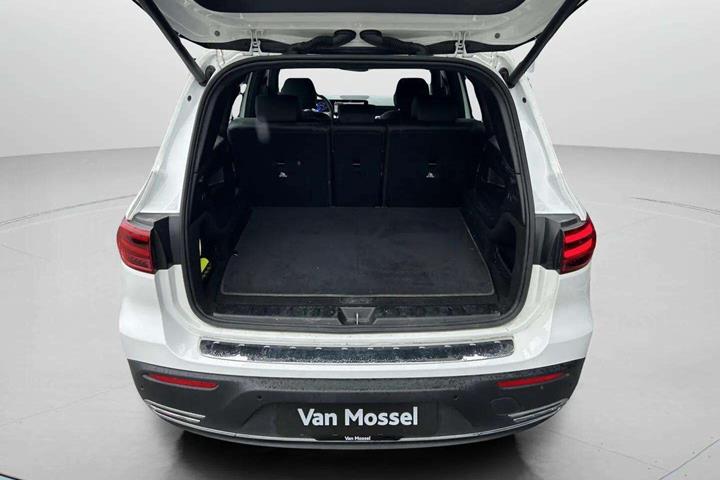 Hvid Mercedes EQB 250+ fra 2025