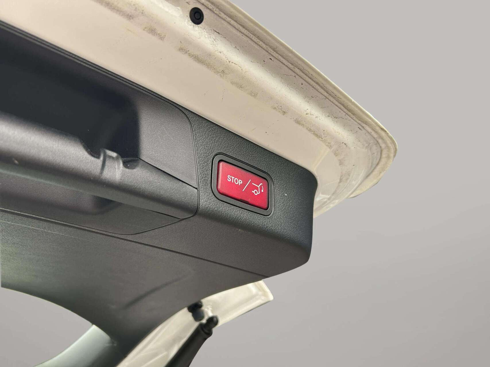 Hvid Mercedes EQB 250+ fra 2025