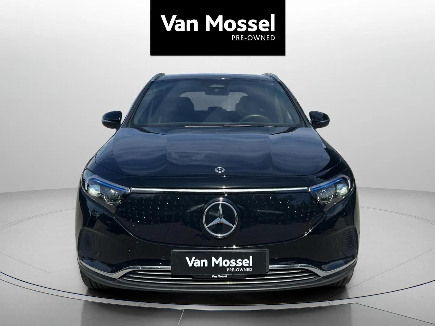 Sort Mercedes EQA 250 fra 2024
