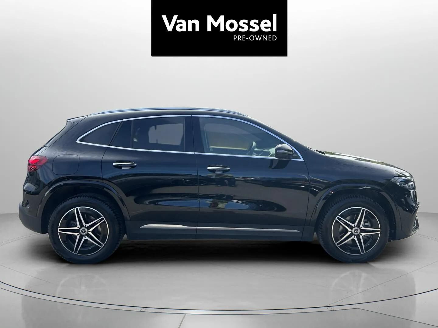 Sort Mercedes EQA250+ fra 2025