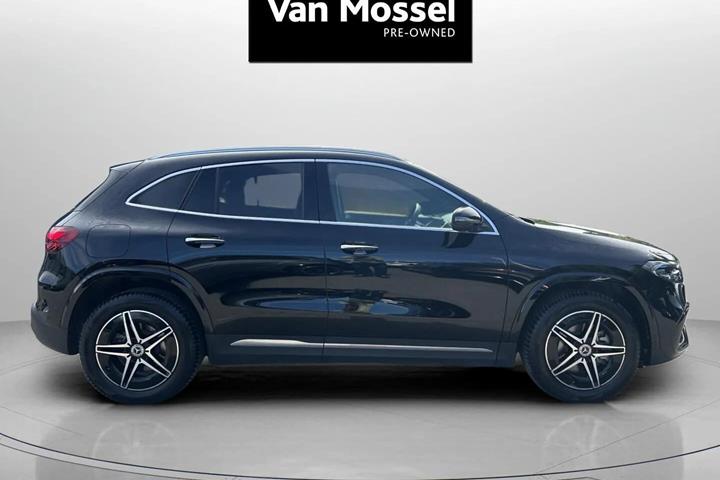 Sort Mercedes EQA250+ fra 2025