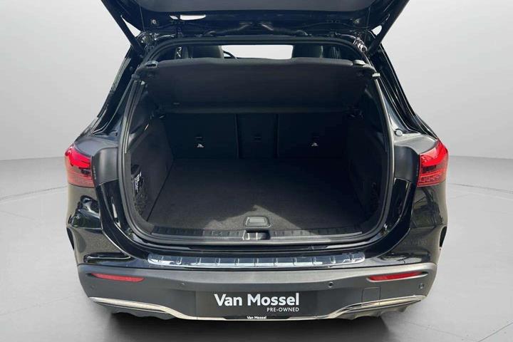 Sort Mercedes EQA250+ fra 2025