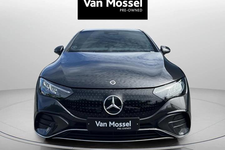 Grå Mercedes EQE 350+ fra 2025