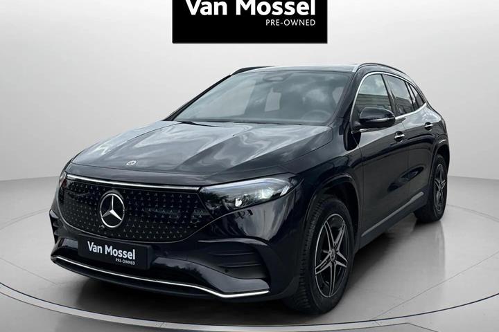 Sort Mercedes EQA 250+ fra 2025 set udefra