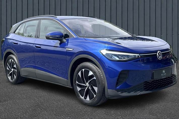 Blå VW ID.4 fra 2023