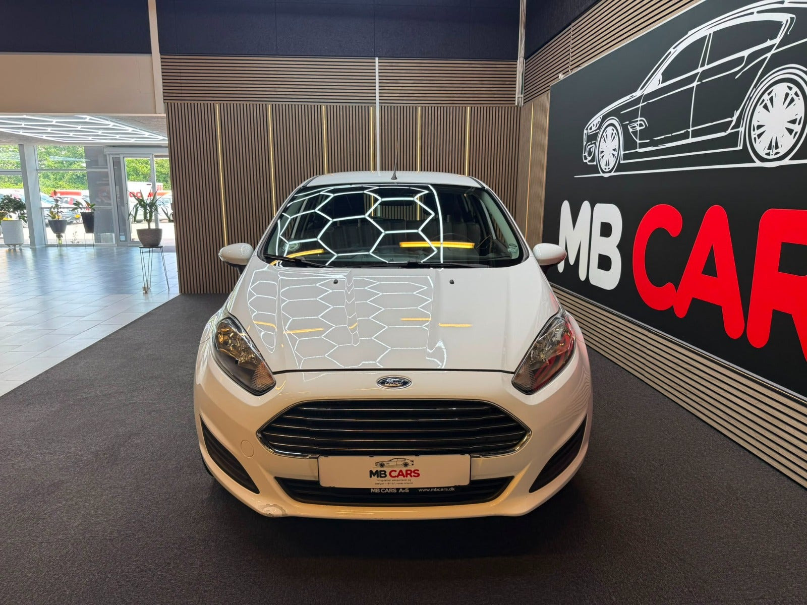 Hvid Ford Fiesta fra 2015