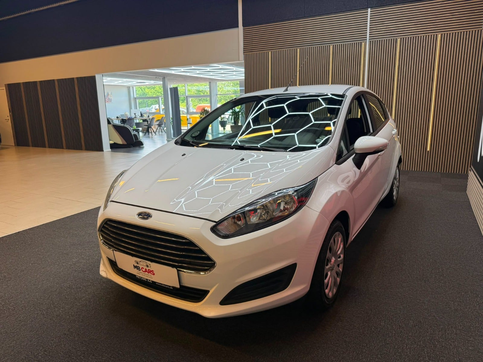 Hvid Ford Fiesta fra 2015
