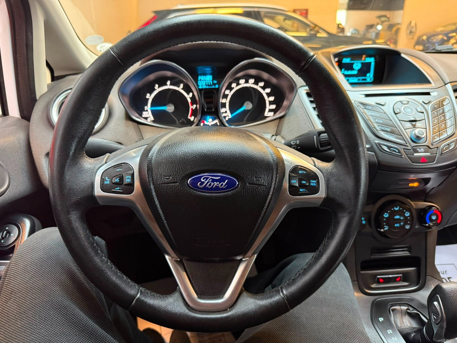 Hvid Ford Fiesta fra 2015