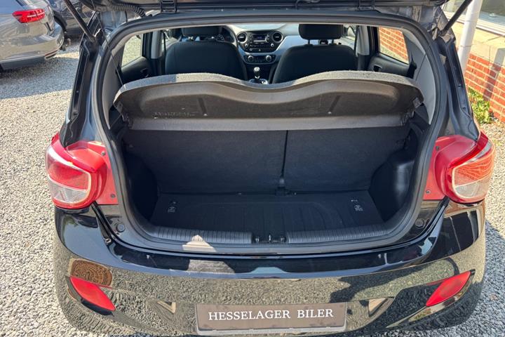 Sort Hyundai i10 fra 2016